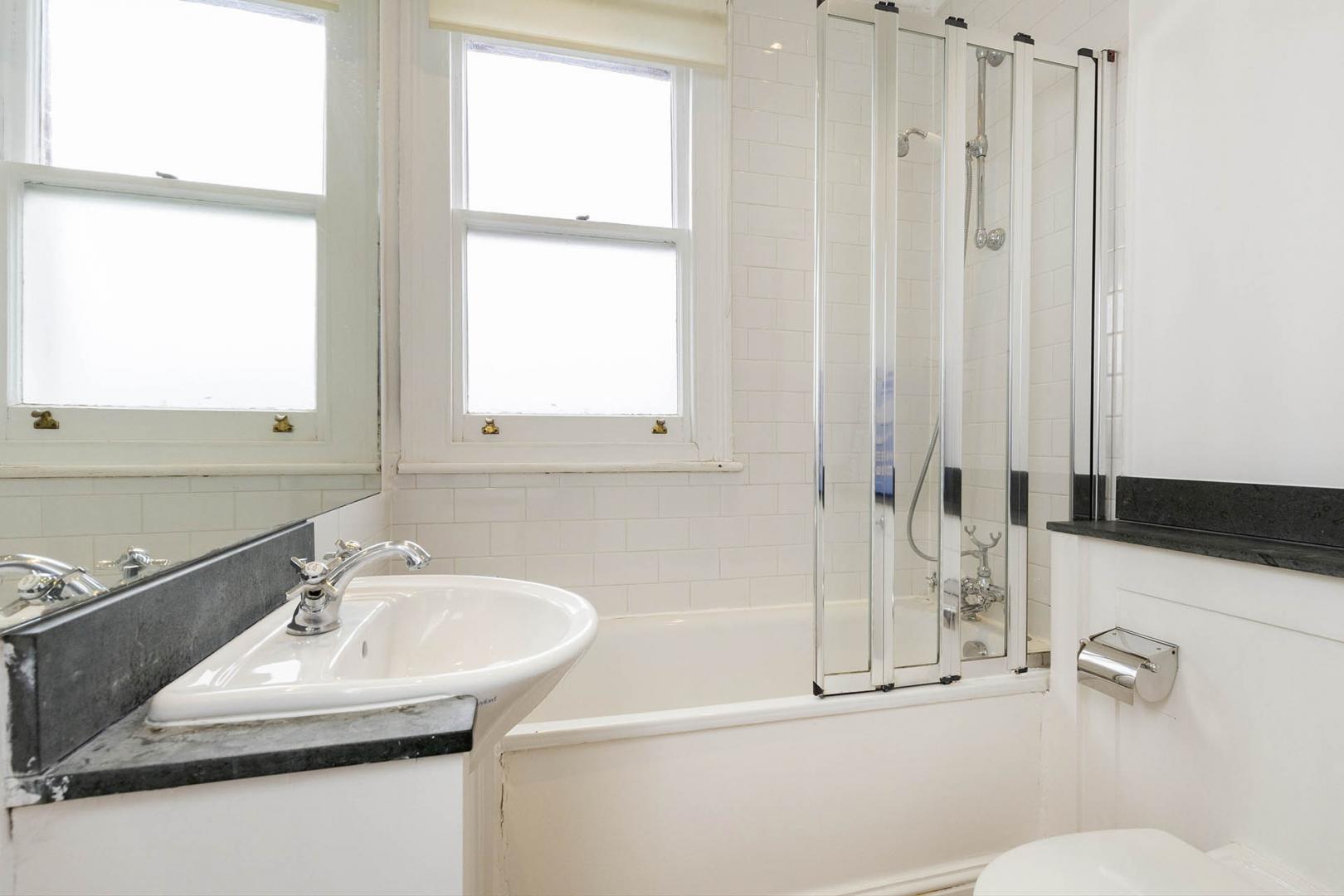 			4 Bedroom, 2 bath, 2 reception House			 Pattison Road, Hampstead